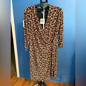 Anne Klein Black and Tan Leaf Print Dress